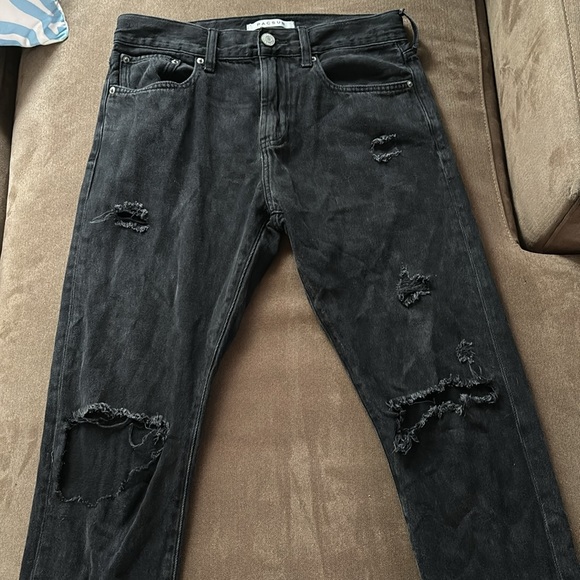PacSun Men’s Slim 30x32 Black Jeans with rips - Picture 2 of 7
